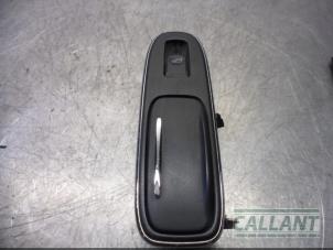 Used Electric window switch Jaguar XJ (X350) 6 3.0 V6 24V Price € 18,15 Inclusive VAT offered by Garage Callant