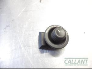 Used Steering wheel switch Jaguar XJ (X350) 6 3.0 V6 24V Price € 12,10 Inclusive VAT offered by Garage Callant