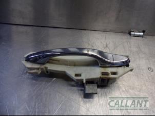 Usagé Poignée de porte avant gauche Jaguar XJ (X350) 6 3.0 V6 24V Prix € 60,50 Prix TTC proposé par Garage Callant