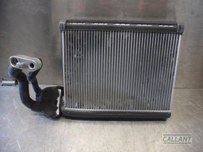 Gebrauchte Verdampfer Klimaanlage Landrover Range Rover Velar (LY) 3.0 D300 AWD Preis € 151,25 Mit Mehrwertsteuer angeboten von Garage Callant