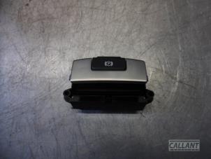 Used Parking brake switch Landrover Velar Price € 30,25 Inclusive VAT offered by Garage Callant