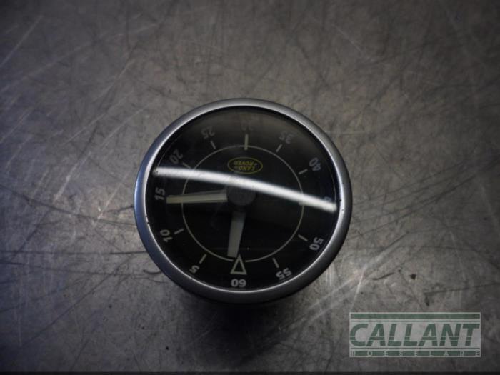 Begagnade Klocka Landrover Range Rover III (LM) 4.4 V8 32V Pris € 30,25 Inklusive moms erbjuds av Garage Callant