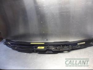 Used Lock plate Landrover Range Rover III (LM) 4.4 V8 32V Price € 151,25 Inclusive VAT offered by Garage Callant