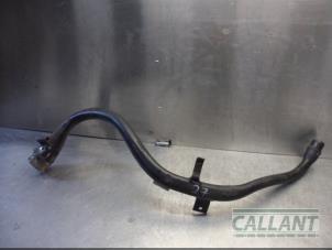 Used Fuel tank filler pipe Landrover Range Rover III (LM) 4.4 V8 32V Price € 60,50 Inclusive VAT offered by Garage Callant