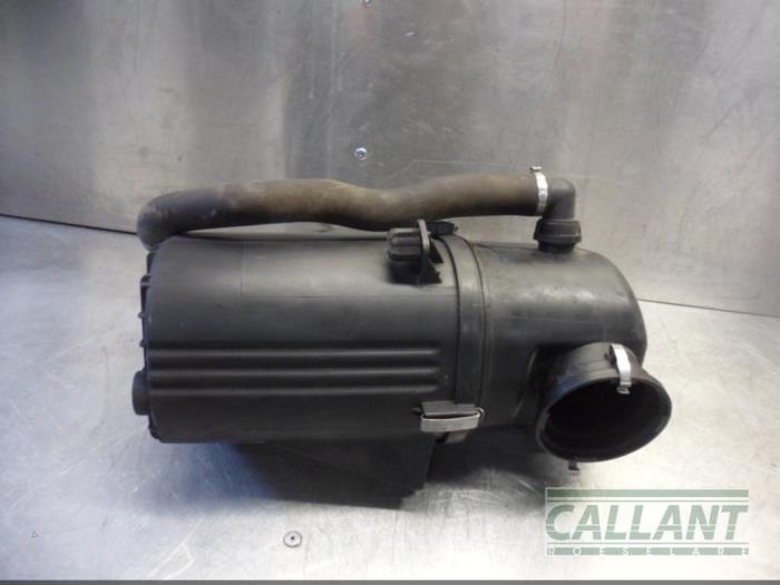 Gebrauchte Luftfiltergehäuse Landrover Range Rover III (LM) 4.4 V8 32V Preis € 60,50 Mit Mehrwertsteuer angeboten von Garage Callant