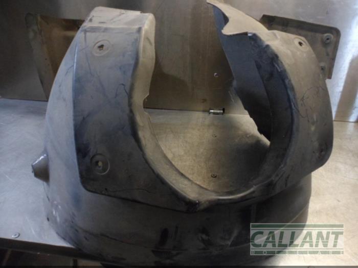 Używane Nadkole Landrover Range Rover III (LM) 4.4 V8 32V Cena € 30,25 Z VAT oferowane przez Garage Callant