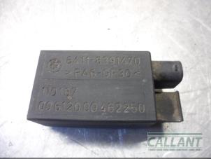 Used AC relay Landrover Range Rover III (LM) 4.4 V8 32V Price € 30,25 Inclusive VAT offered by Garage Callant