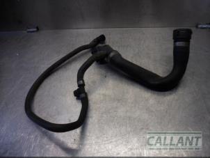 Used Water hose connection Landrover Range Rover III (LM) 4.4 V8 32V Price € 60,50 Inclusive VAT offered by Garage Callant