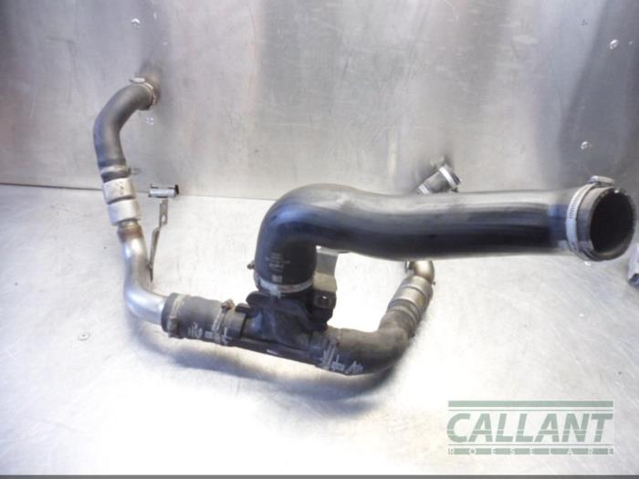 Gebrauchte Intercooler Rohr Jaguar XF (CC9) 2.7 D V6 24V Preis € 60,50 Mit Mehrwertsteuer angeboten von Garage Callant