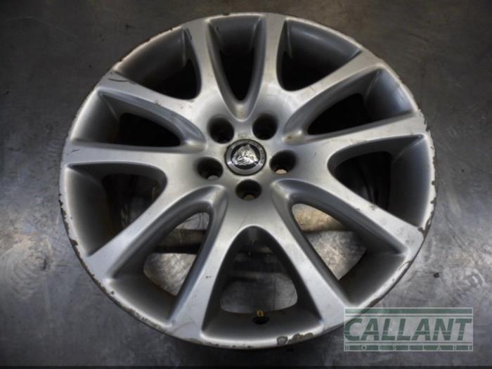 Używane Obrecz Jaguar XJ (X350) 2.7d V6 24V Cena € 90,75 Z VAT oferowane przez Garage Callant