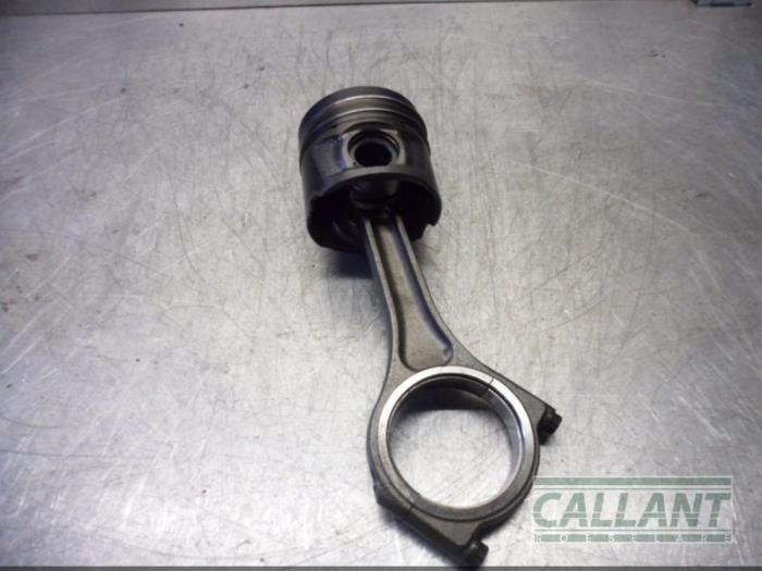 Usados Biela Landrover Range Rover Sport (LS) 3.6 TDV8 32V Precio € 60,50 IVA incluido ofrecido por Garage Callant