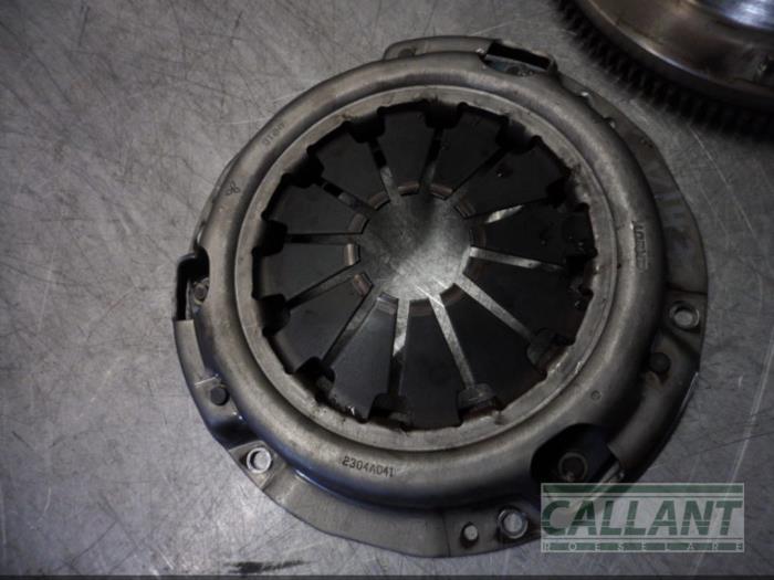 Flywheel from a Mitsubishi Space Star (A0) 1.2 12V 2015