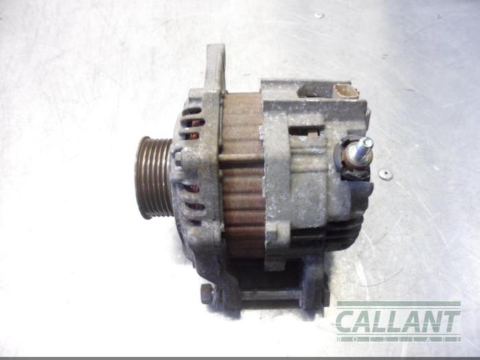 Begagnade Dynamo Mitsubishi Space Star (A0) 1.2 12V Pris € 42,35 Inklusive moms erbjuds av Garage Callant