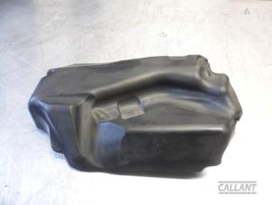 Usados Chapa protectora motor Jaguar XF (CC9) 3.0 D V6 24V Precio € 18,15 IVA incluido ofrecido por Garage Callant