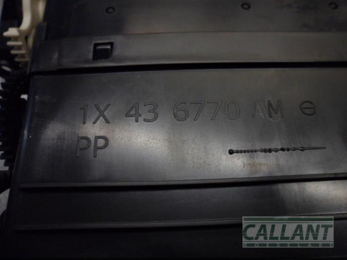 Rejilla de aire de salpicadero de un Jaguar X-type 2.2 D 16V 2006