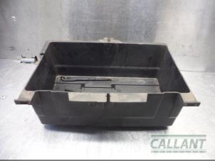 Used Battery box Jaguar X-type 2.2 D 16V Price € 30,25 Inclusive VAT offered by Garage Callant