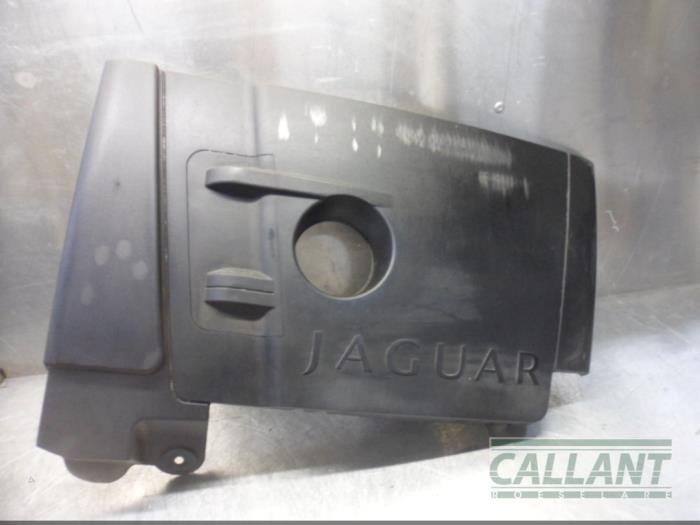 Usados Cobertor motor Jaguar X-type 2.2 D 16V Precio € 48,40 IVA incluido ofrecido por Garage Callant