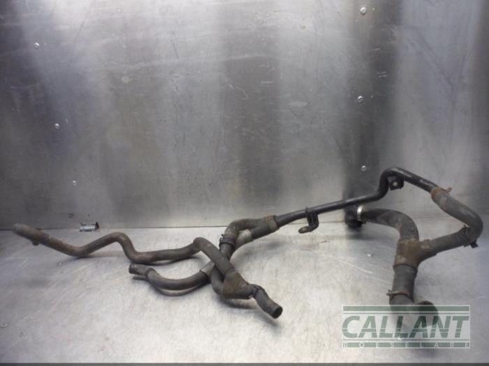 Gebrauchte Wasserrohr Jaguar X-type 2.2 D 16V Preis € 30,25 Mit Mehrwertsteuer angeboten von Garage Callant