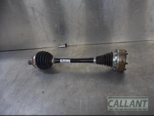 Used Front drive shaft, left Audi A3 Sportback (8YA) 2.0 30 TDI 16V Price € 242,00 Inclusive VAT offered by Garage Callant
