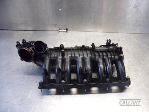Used Intake manifold Jaguar F-Pace Price € 211,75 Inclusive VAT offered by Garage Callant