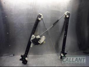 Used Window mechanism 4-door, front right Landrover Range Rover IV (LG) 3.0 TDV6 24V Price € 139,15 Inclusive VAT offered by Garage Callant