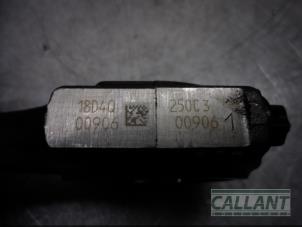 Kolben van een Land Rover Range Rover Evoque (LVJ/LVS) 2.2 TD4 16V 5-drs. 2014