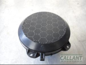 Used Speaker Jaguar XJ (X350) 2.7d V6 24V Price € 30,25 Inclusive VAT offered by Garage Callant