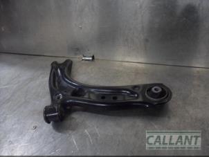 Usagé Bras de suspension avant droit Audi A3 Sportback (8YA) 2.0 30 TDI 16V Prix € 90,75 Prix TTC proposé par Garage Callant