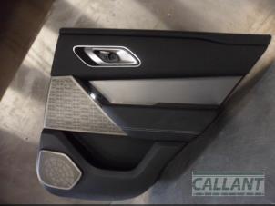Usagé Revêtement portière haut 4portes arrière droite Landrover Velar Prix sur demande proposé par Garage Callant