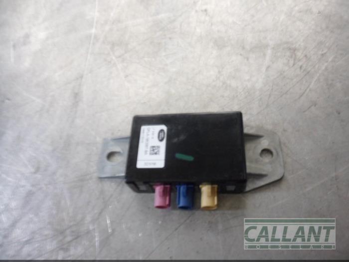 Używane Antena (rózne) Landrover Range Rover Velar (LY) 3.0 D300 AWD Cena € 30,25 Z VAT oferowane przez Garage Callant