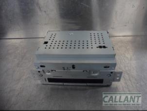 Używane Radioodtwarzacz CD Jaguar XF (CC9) 3.0 D V6 24V Cena € 211,75 Z VAT oferowane przez Garage Callant