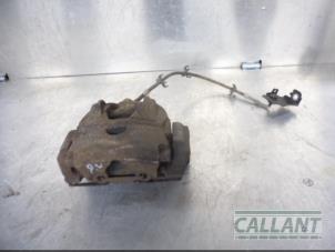 Used Front brake calliper, right Jaguar XF (CC9) 3.0 D V6 24V Price € 60,50 Inclusive VAT offered by Garage Callant