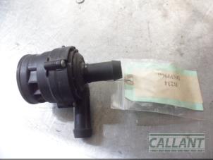 Used Additional water pump Jaguar XF (CC9) Price € 30,25 Inclusive VAT offered by Garage Callant