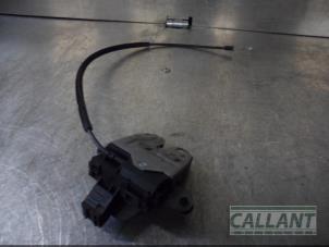 Used Boot lid lock mechanism Jaguar XF (CC9) 3.0 D V6 24V Price € 60,50 Inclusive VAT offered by Garage Callant