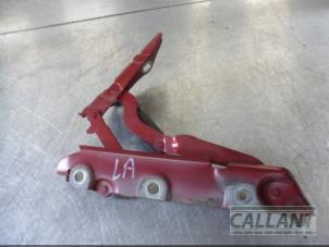 Used Tailgate hinge Jaguar XF (CC9) 3.0 D V6 24V Price € 30,25 Inclusive VAT offered by Garage Callant