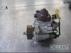 Used Mechanical fuel pump Jaguar XF (CC9) 3.0 D V6 24V Price € 272,25 Inclusive VAT offered by Garage Callant