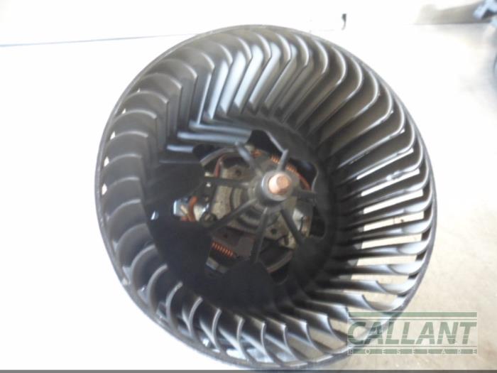 Silnik wentylatora nagrzewnicy z Alfa Romeo Giulietta (940) 1.6 JTDm 16V 2015