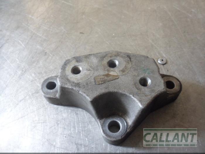 Used Engine mount Alfa Romeo Giulietta (940) 1.6 JTDm 16V Price € 18,15 Inclusive VAT offered by Garage Callant