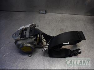 Usagé Ceinture de sécurité avant droite Audi A3 Sportback (8YA) 2.0 30 TDI 16V Prix € 121,00 Prix TTC proposé par Garage Callant