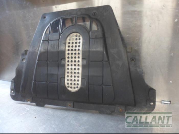 Begagnade Hasplåt Alfa Romeo Giulietta (940) 1.6 JTDm 16V Pris € 60,50 Inklusive moms erbjuds av Garage Callant