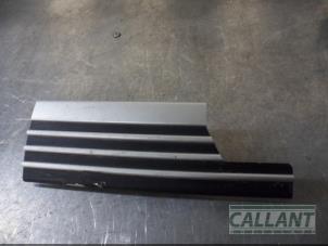 Used Door sill left Landrover Range Rover III (LM) 4.4 V8 32V Price € 48,40 Inclusive VAT offered by Garage Callant