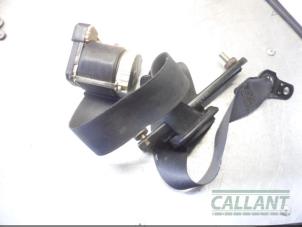 Used Front seatbelt, right Landrover Range Rover III (LM) 4.4 V8 32V Price € 60,50 Inclusive VAT offered by Garage Callant