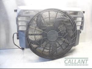 Used Air conditioning cooling fans Landrover Range Rover III (LM) 4.4 V8 32V Price € 242,00 Inclusive VAT offered by Garage Callant