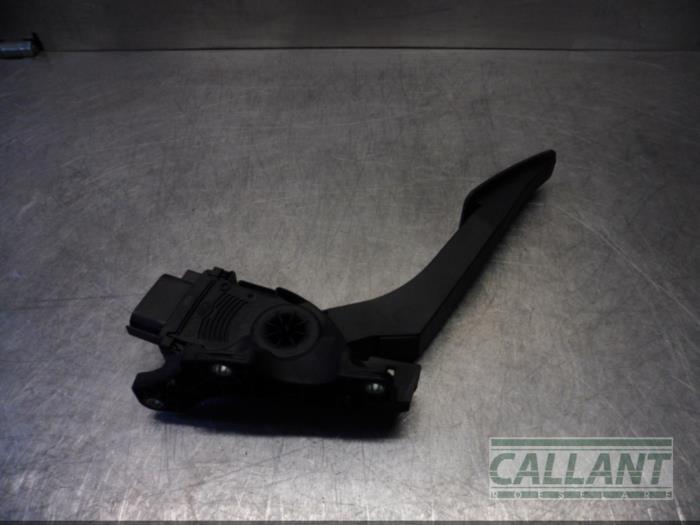 Begagnade Gaspedalsensor Landrover Range Rover Evoque (LVJ/LVS) 2.2 TD4 16V Pris € 30,25 Inklusive moms erbjuds av Garage Callant
