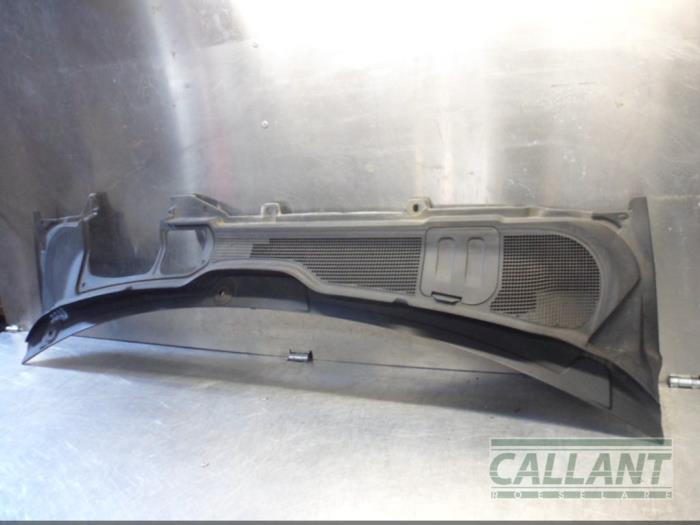 Używane Parawan Landrover Range Rover Evoque (LVJ/LVS) 2.2 TD4 16V Cena € 60,50 Z VAT oferowane przez Garage Callant