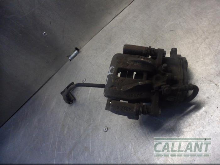 Rear brake calliper, left from a Land Rover Range Rover Evoque (LVJ/LVS) 2.2 TD4 16V 2011