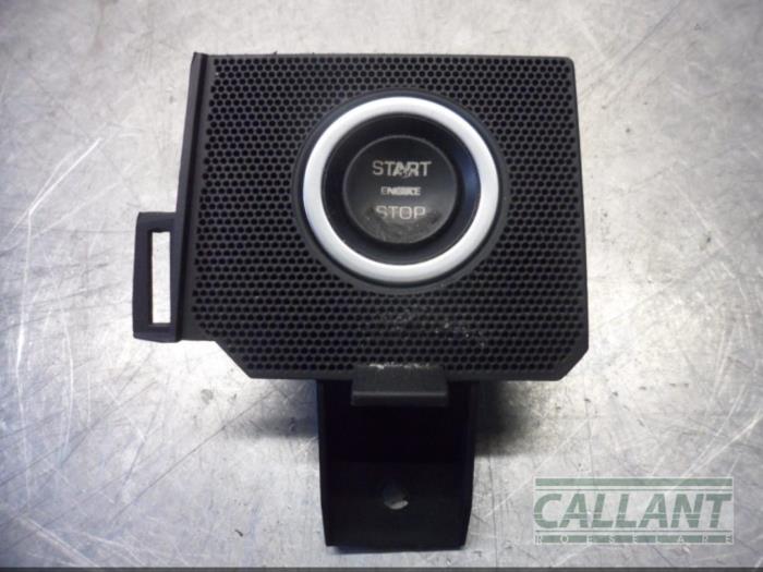 Usagé Commande start/stop Landrover Range Rover IV (LG) 3.0 TDV6 24V Prix € 30,25 Prix TTC proposé par Garage Callant