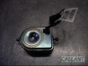 Used Alarm siren Landrover Range Rover IV (LG) 3.0 TDV6 24V Price € 30,25 Inclusive VAT offered by Garage Callant