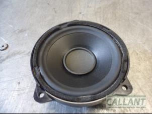 Used Speaker Landrover Range Rover IV (LG) 3.0 TDV6 24V Price € 18,15 Inclusive VAT offered by Garage Callant