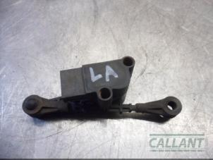 Used Rear suspension height controller, left Landrover Range Rover Sport (LW) 3.0 TDV6 Price € 60,50 Inclusive VAT offered by Garage Callant
